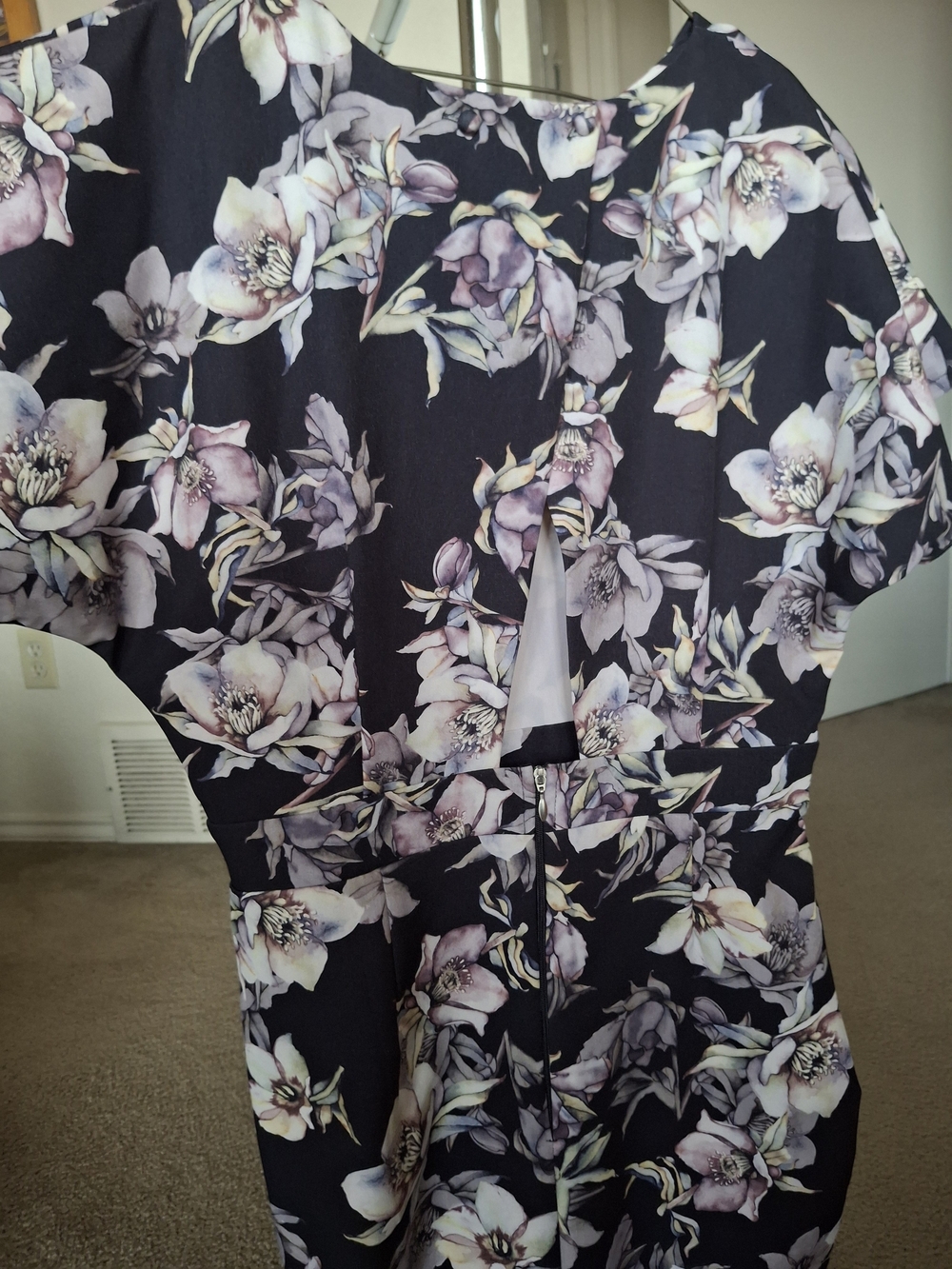 Floral Fit-and-Flare Women's Dress in Black and Lilac - Picture 3 of 10